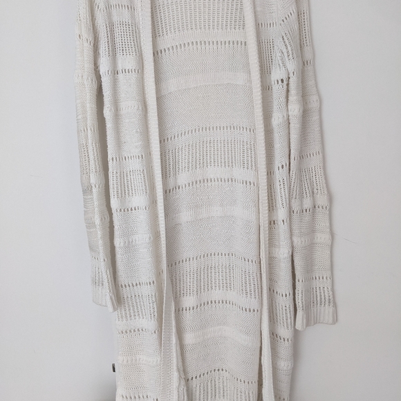 Long white open cardian - Picture 1 of 2